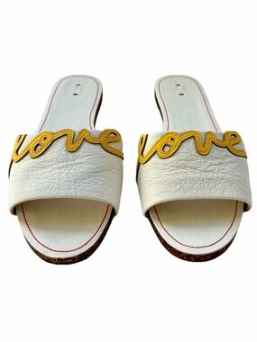 ED Ellen Degeneres Sharlin White Yellow Size 10 Sandals Appliquéd LOVE Slides